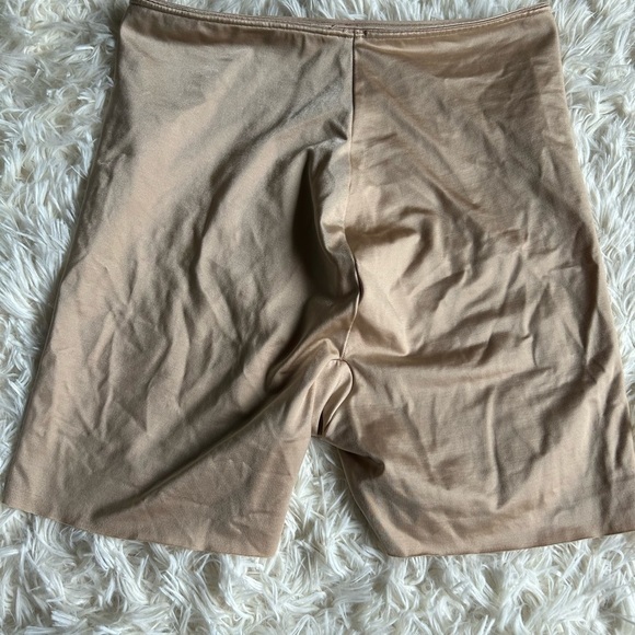 Spanx mid thigh high waist shaper shorts size large Shapewear Tummy Control - Picture 6 of 8